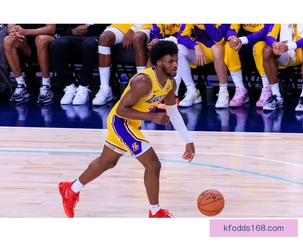 詹姆斯赞布朗尼具备NBA实力 强调家族做事从不敷衍